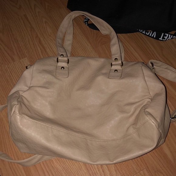 Handbag! - Picture 2 of 3